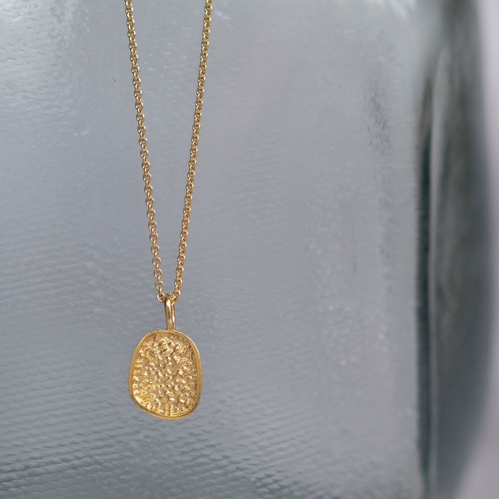 Sparkling Edge Pendant Gold Plated