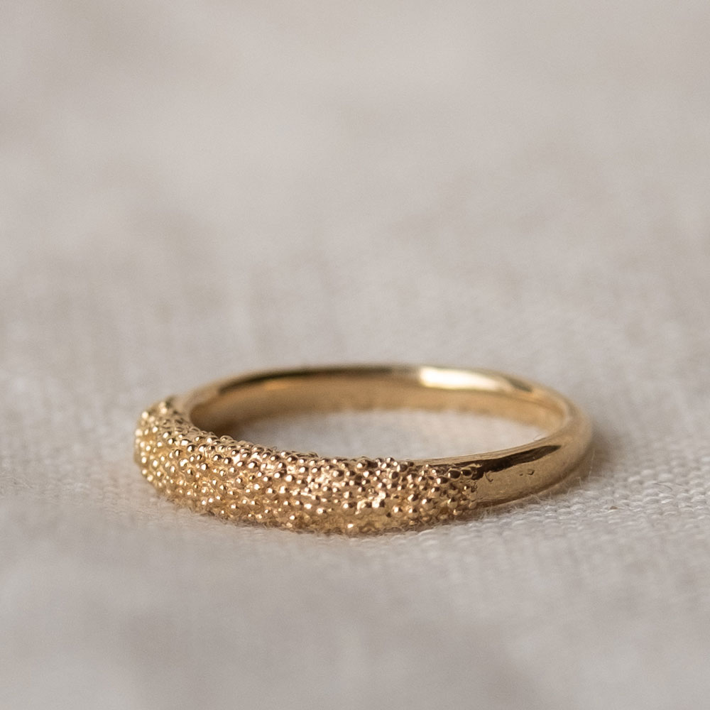 Sparkling Ring Medium 14 kt Gold